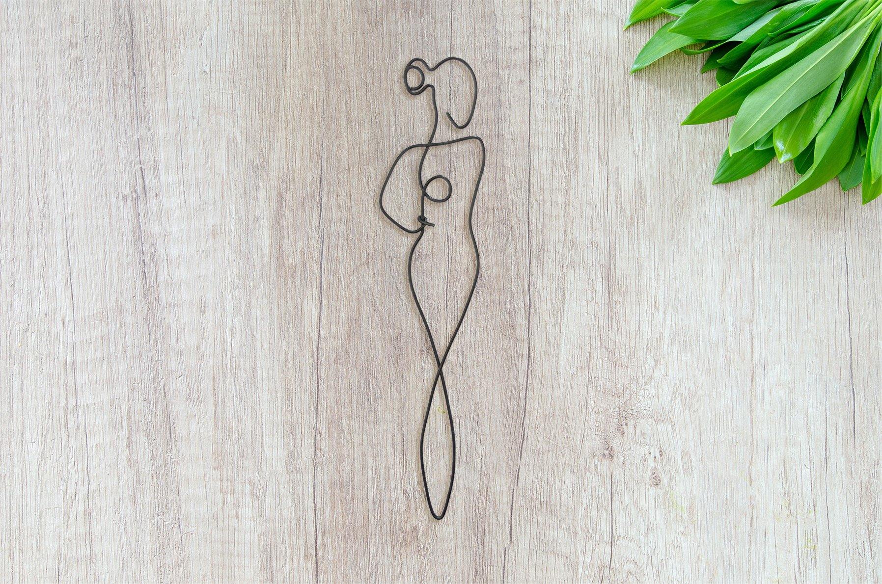 The Classy One - Briar Rose Wire